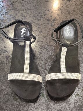 Style & Co. Black T-Strap Rhinestone Flat Sandals